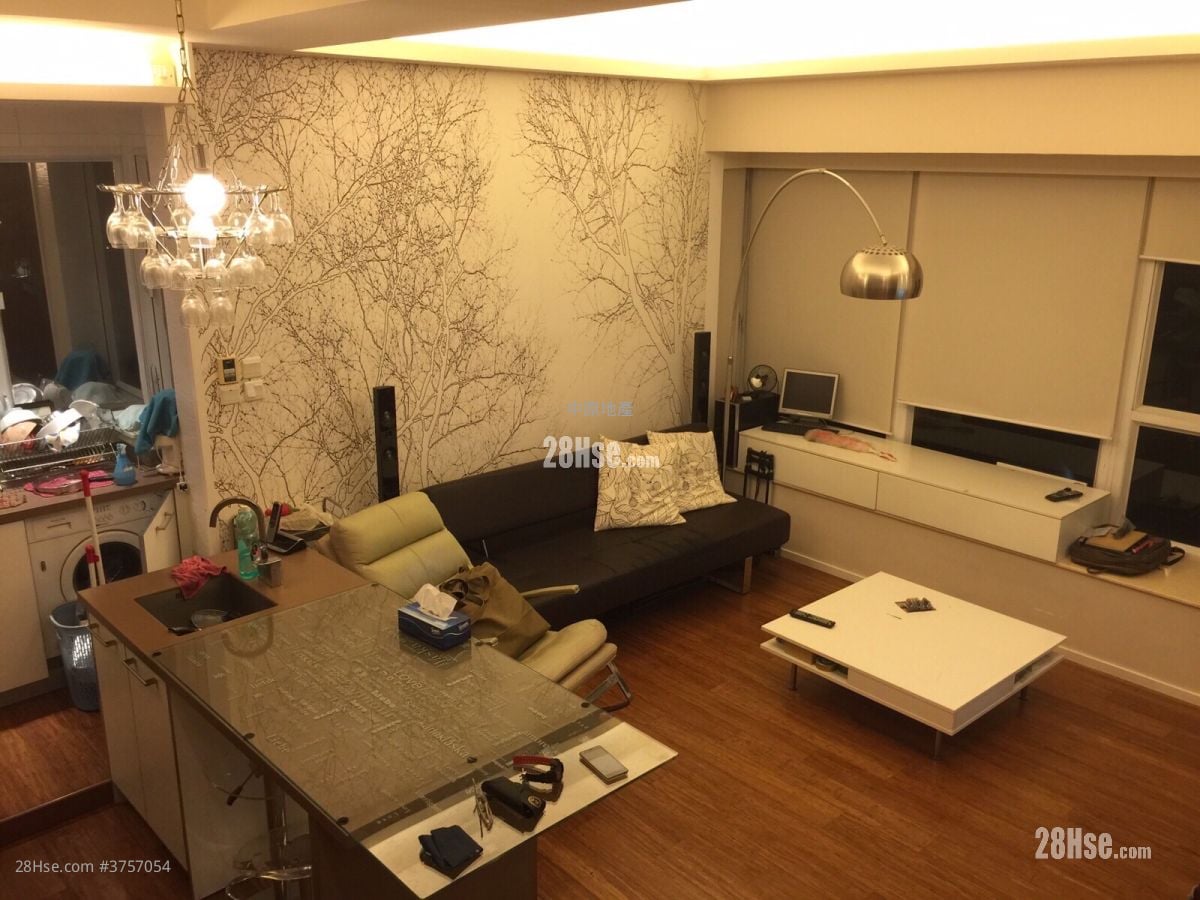 名御 售盘 3 房 , 2 浴室 738 平方尺