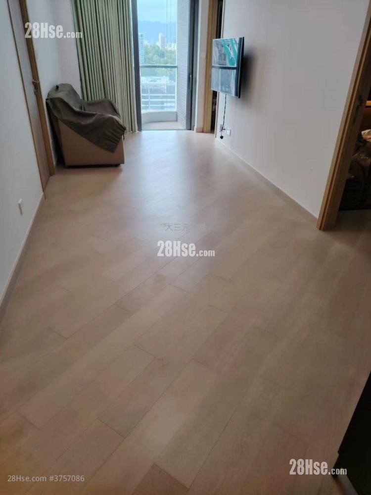 Arbour Sell 721 ft²