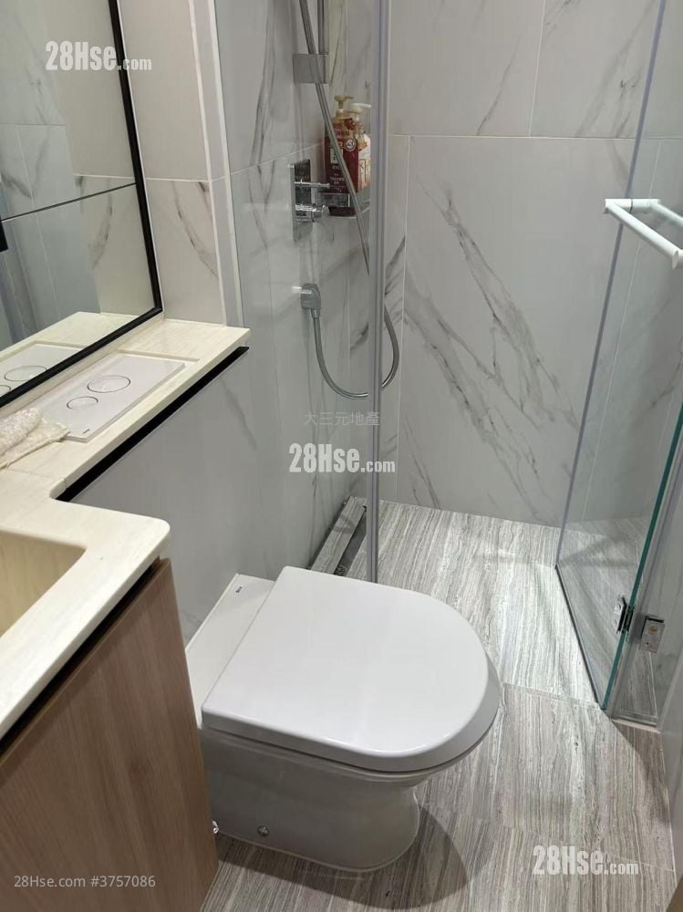 Arbour Sell 721 ft²