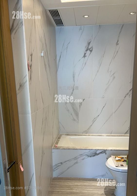 Arbour Sell 721 ft²