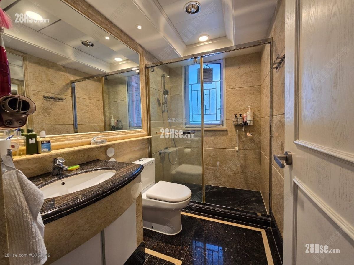 浴室: 帝琴湾 售盘 3 房 , 3 浴室 1,140 平方尺