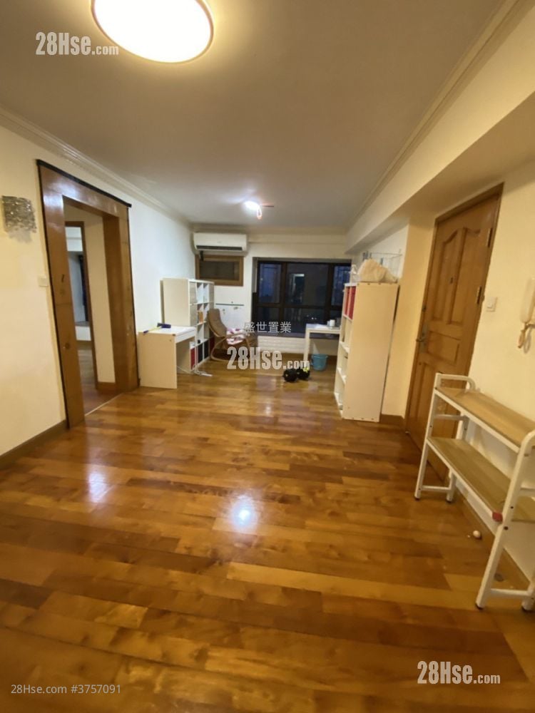 Parc Royale Sell 3 Bedrooms , 3 Bathrooms 763 ft²