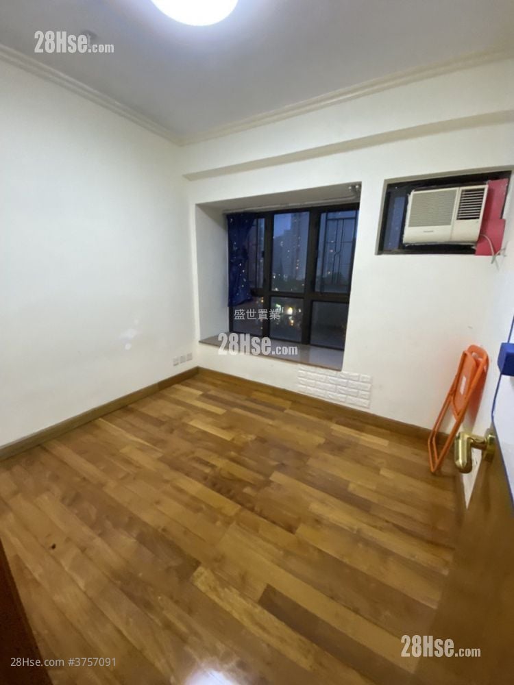 Parc Royale Sell 3 Bedrooms , 3 Bathrooms 763 ft²