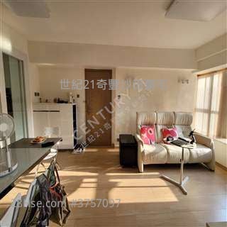 Parc Royale Sell 3 Bedrooms , 2 Bathrooms 752 ft²