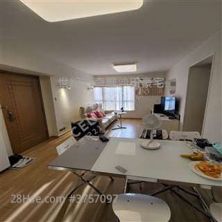 Parc Royale Sell 3 Bedrooms , 2 Bathrooms 752 ft²