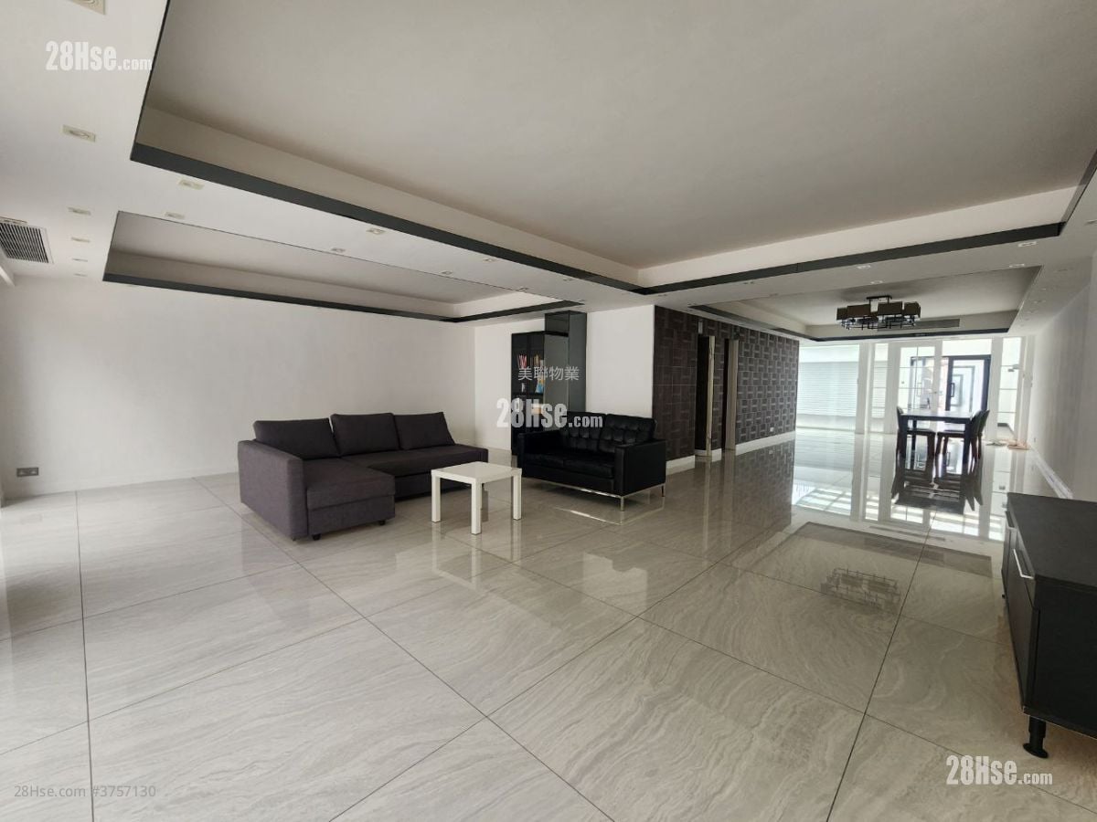 厅: 康乐园 售盘 5+ 房 , 4 浴室 1,535 平方尺