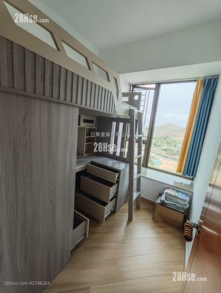 Noble Hill Rental 3 Bedrooms , 1 Bathroom 620 ft²