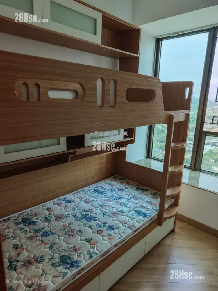 Noble Hill Rental 3 Bedrooms , 1 Bathroom 620 ft²