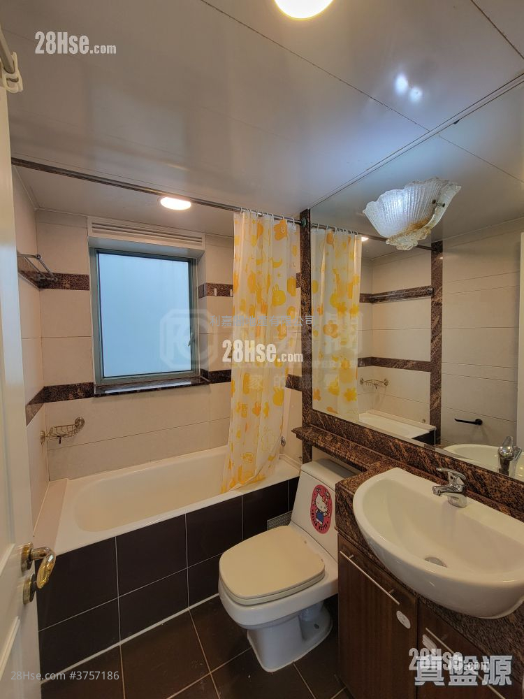 港景峰 售盤 3 房 785 平方呎