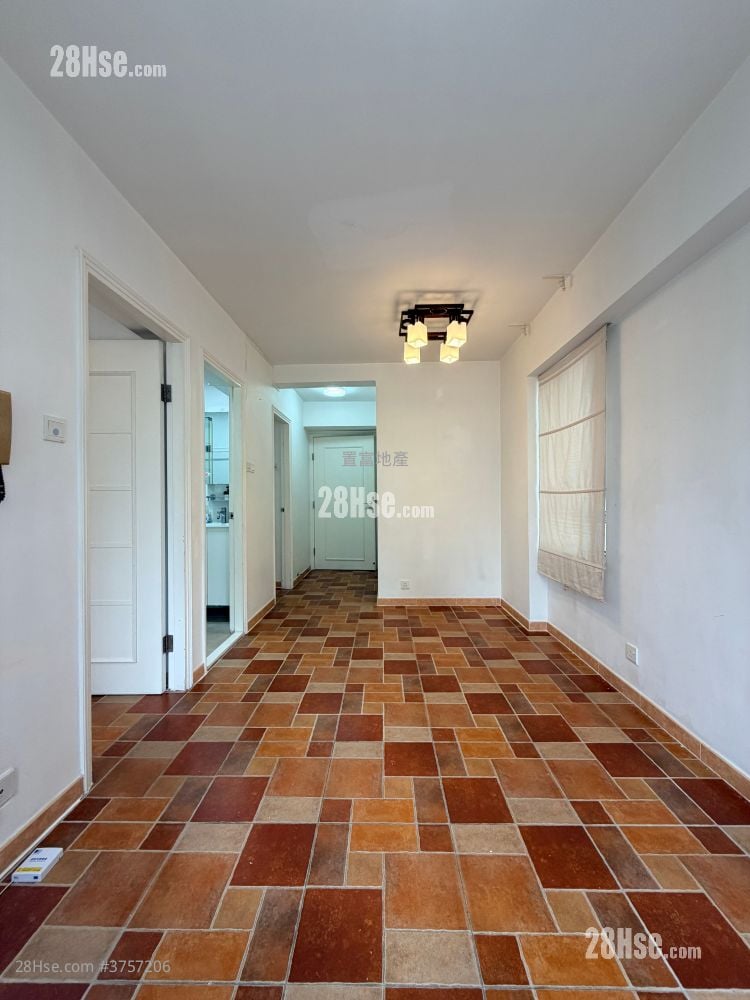新葵芳花园 租盘 2 房 , 1 浴室 400 平方尺