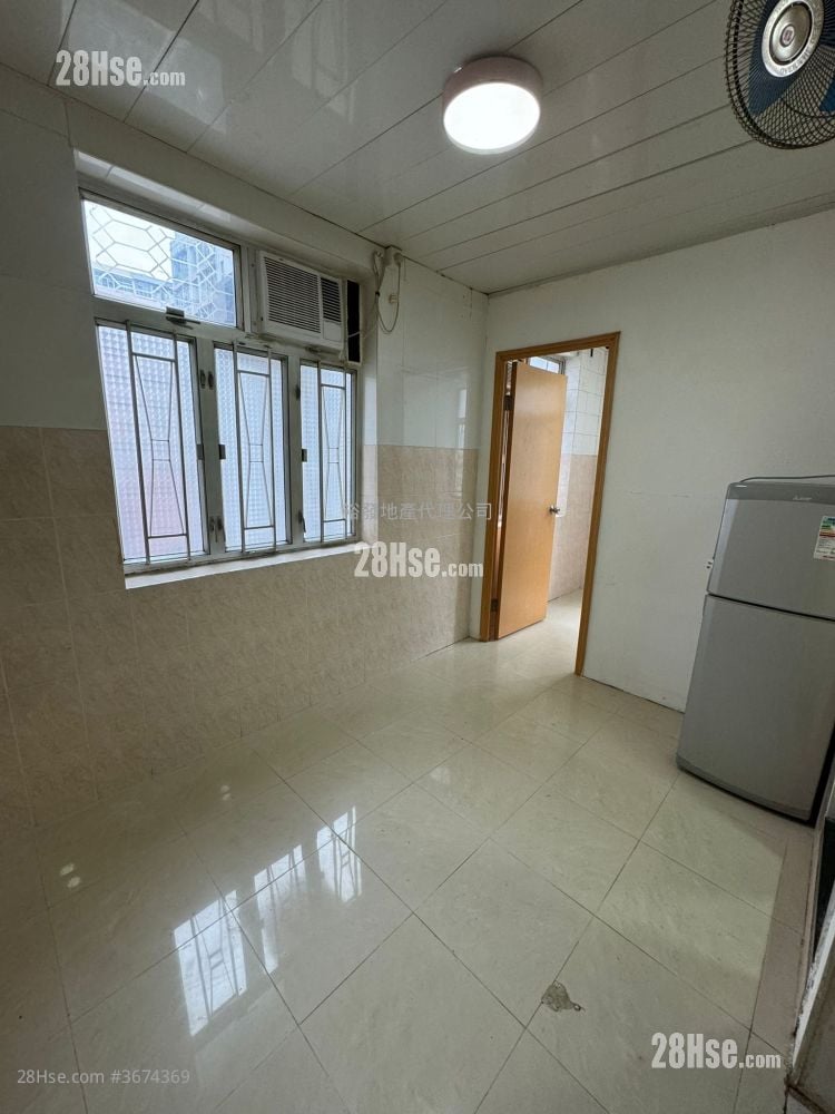永信大厦 租盘 1 房 180 平方尺