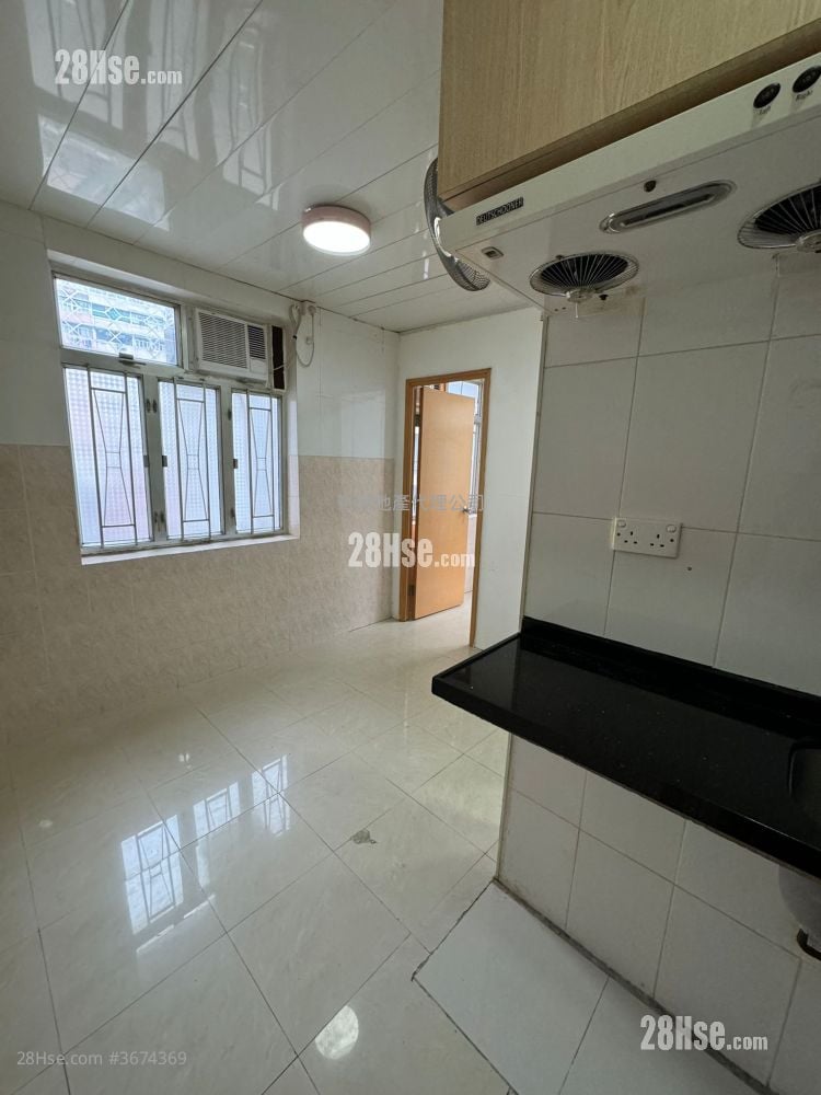 永信大厦 租盘 1 房 180 平方尺