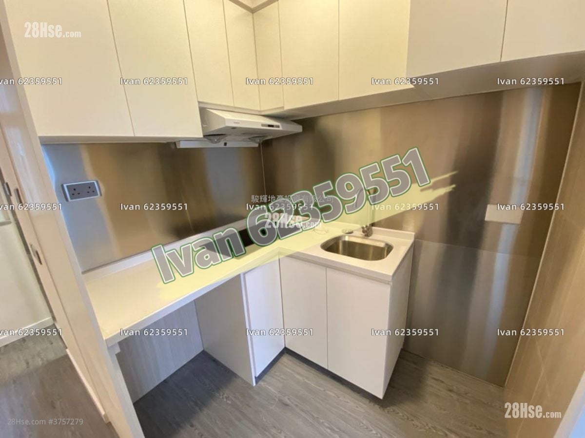 Yee Hing Court Sell 2 Bedrooms , 1 Bathroom 319 ft²