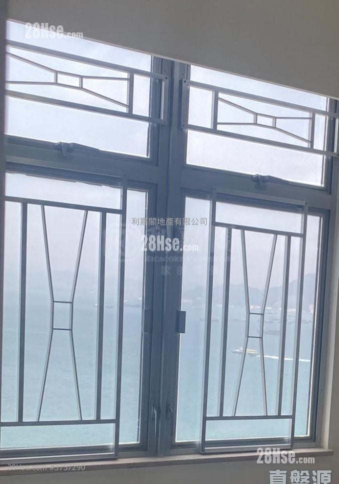 Chester Court Sell 2 Bedrooms , 1 Bathroom 368 ft²