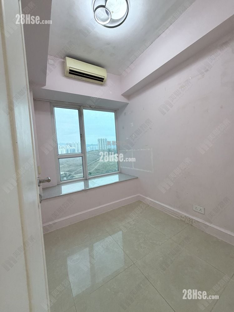 The Capitol Sell 3 Bedrooms , 2 Bathrooms 716 ft²