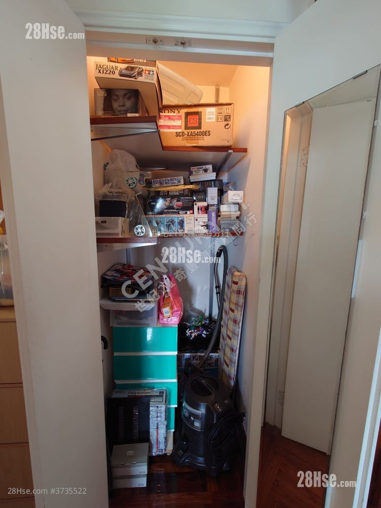 錦龍苑 售盤 3 房 , 1 浴室 645 平方呎