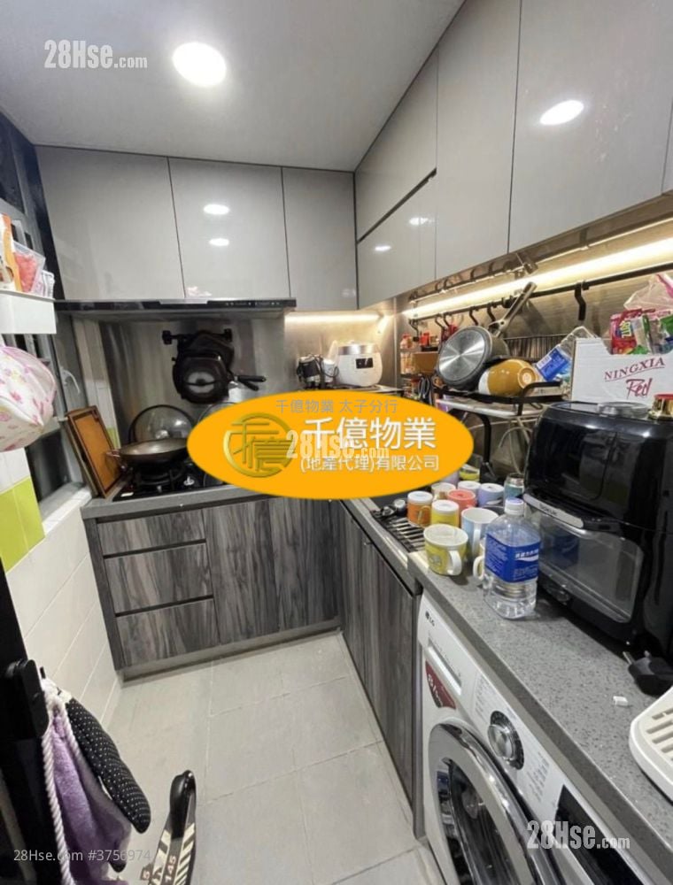 Hoi Lok Court Sell 2 Bedrooms , 1 Bathroom 391 ft²