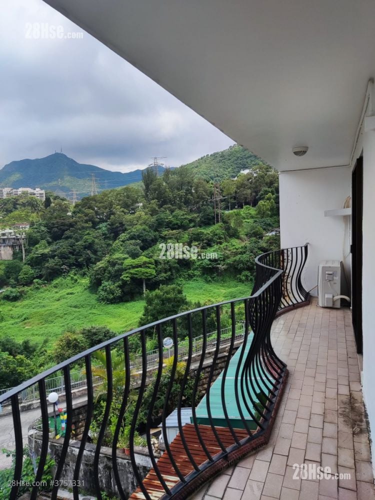 Pak Shek Rental 3 Bedrooms , 1 Bathroom 700 ft²