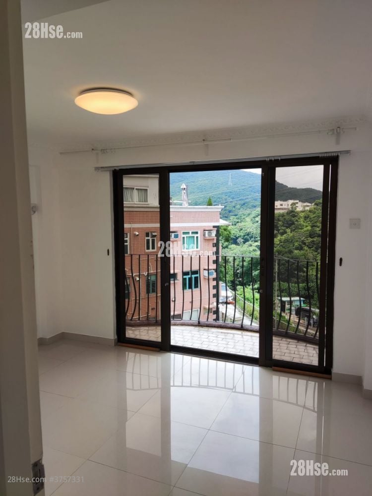 Pak Shek Rental 3 Bedrooms , 1 Bathroom 700 ft²