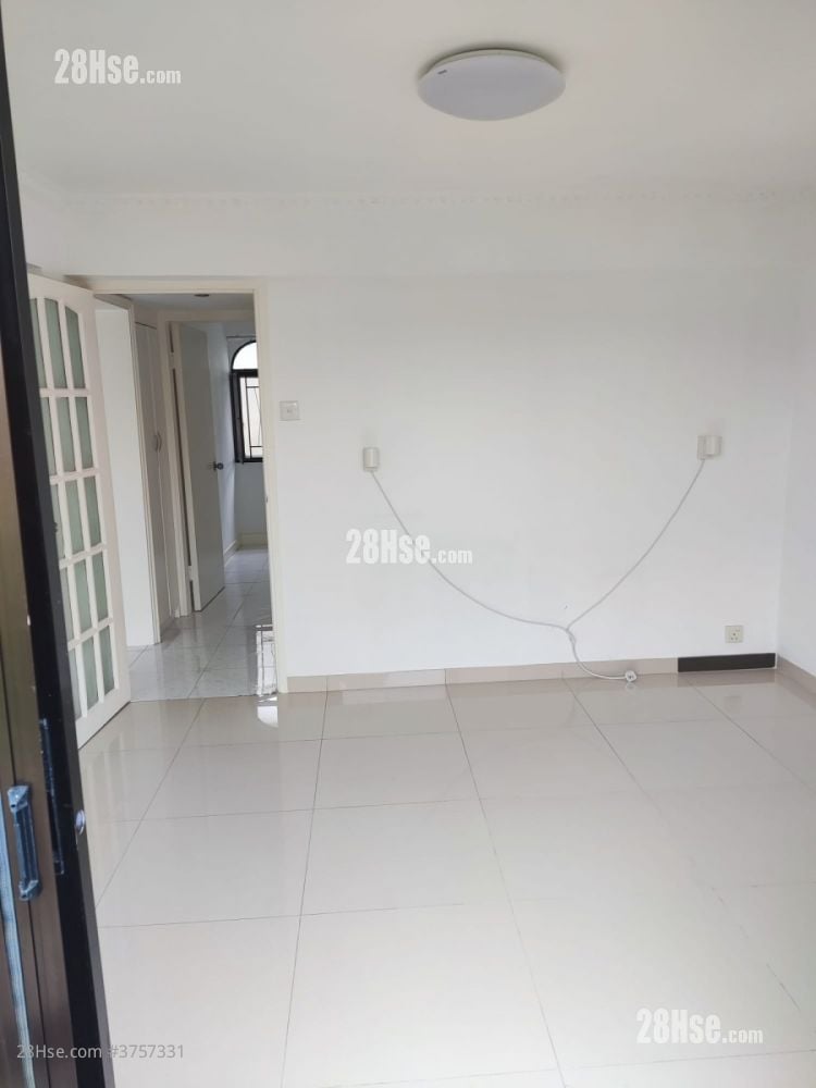 Pak Shek Rental 3 Bedrooms , 1 Bathroom 700 ft²