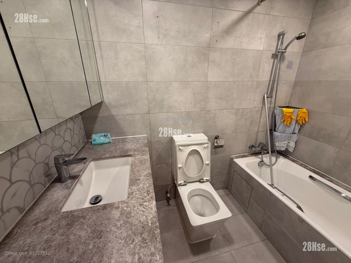 半岛豪庭 售盘 1 房 , 1 浴室 442 平方尺