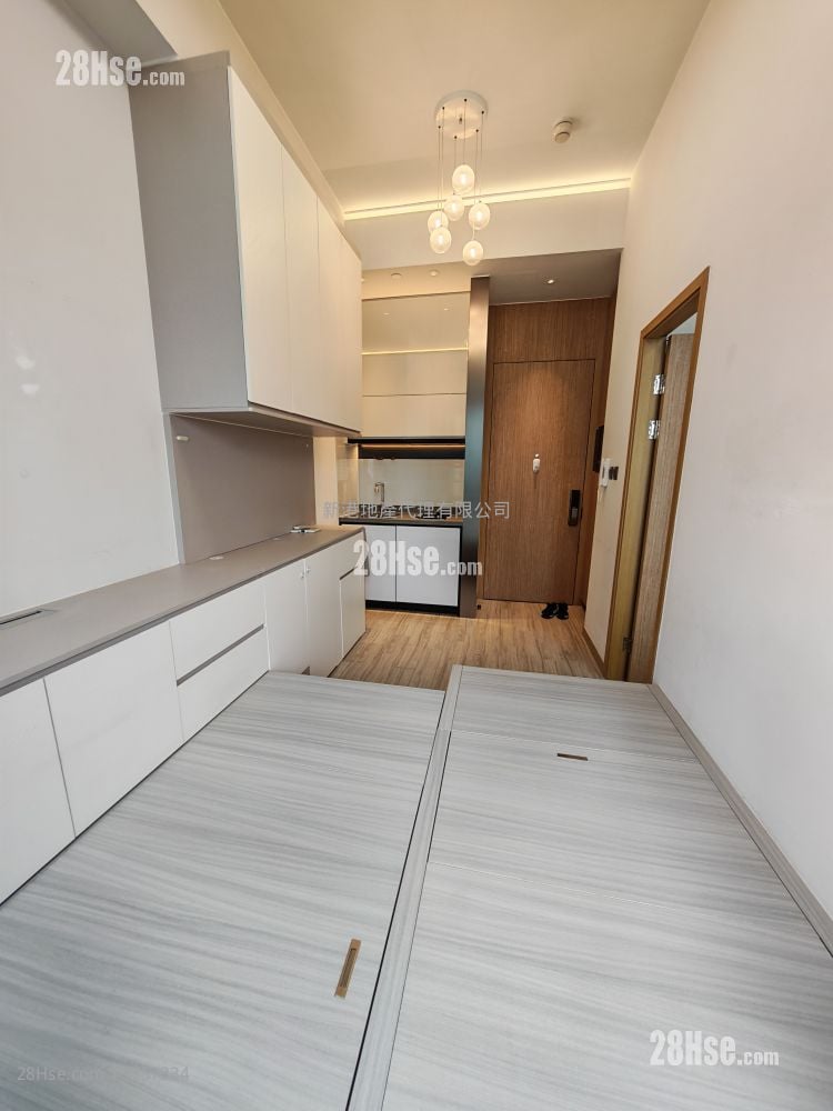 The Vantage Sell 1 Bedroom , 1 Bathroom 277 ft²