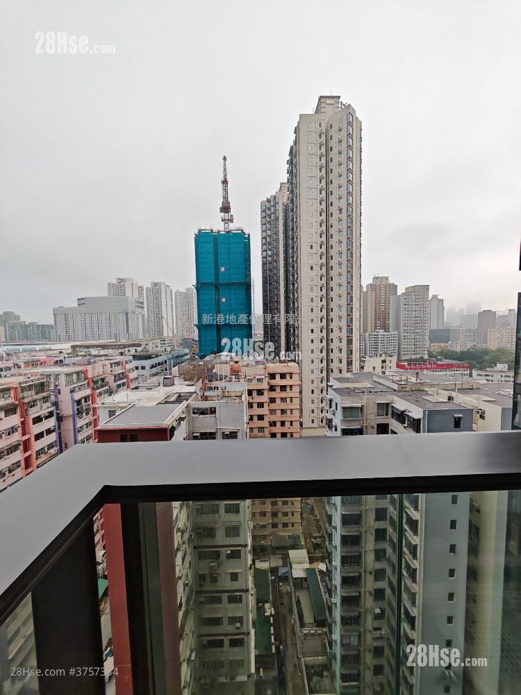 The Vantage Sell 1 Bedroom , 1 Bathroom 277 ft²