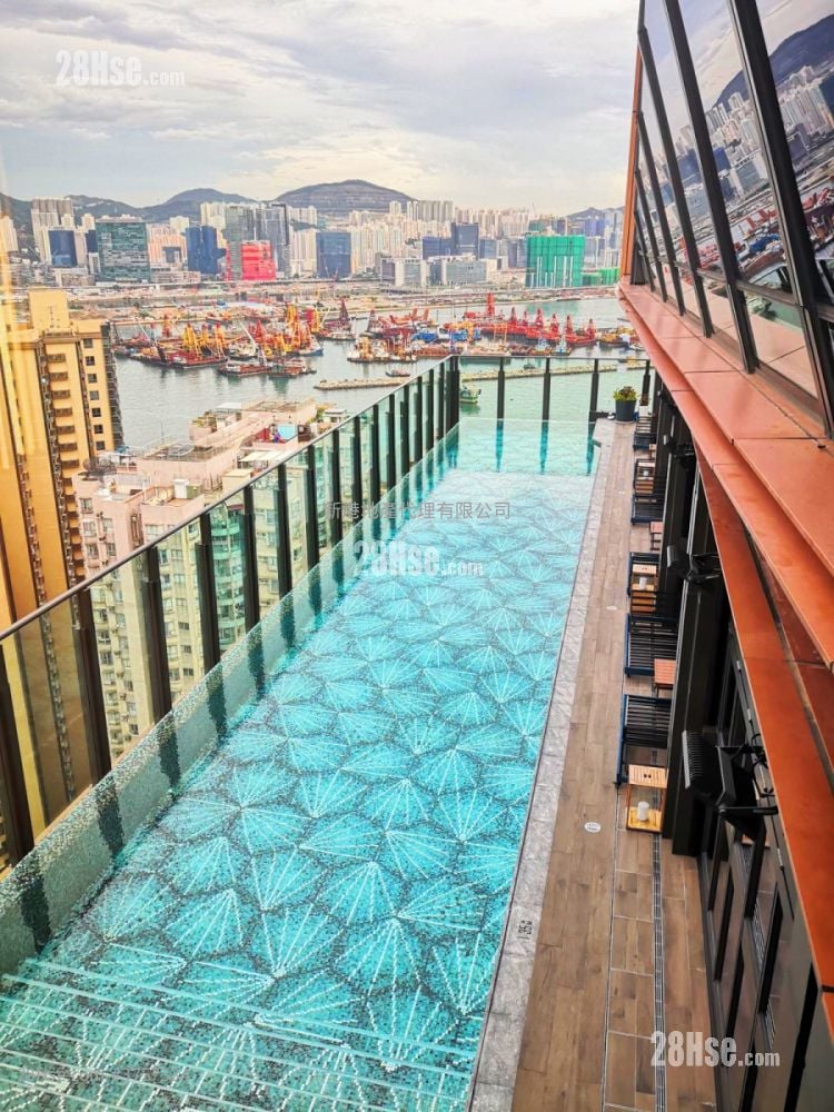 The Vantage Sell 1 Bedroom , 1 Bathroom 277 ft²