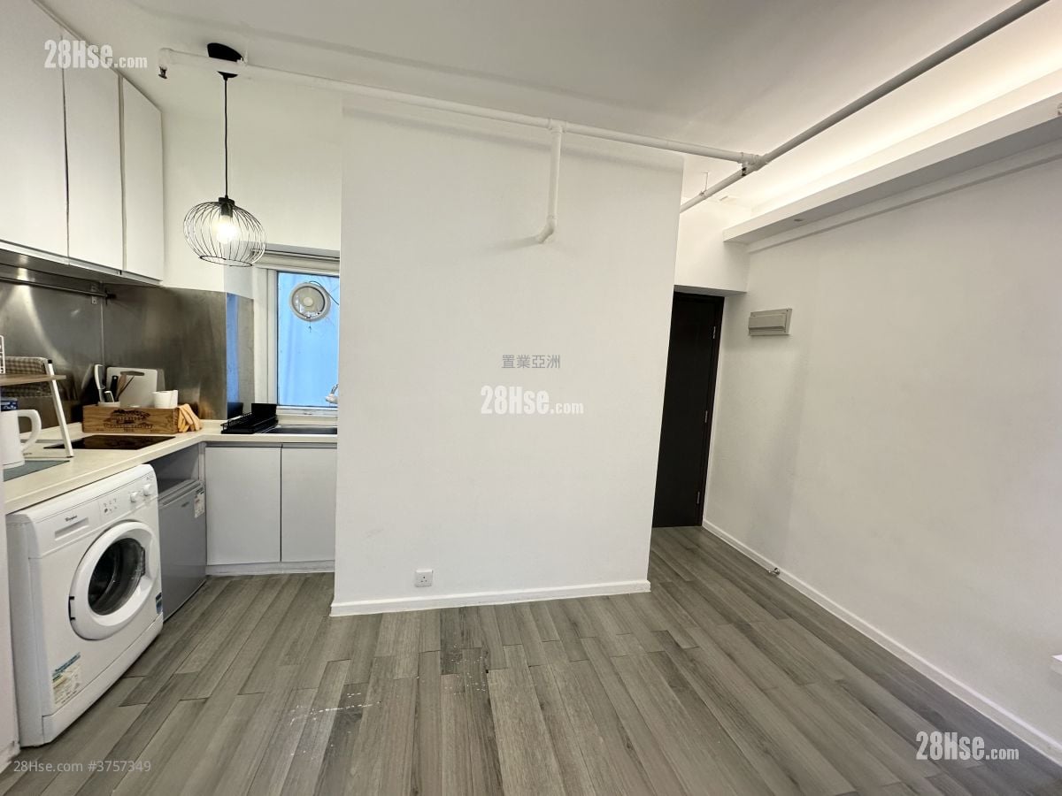 Wallock Mansion Rental Studio , 1 Bathroom 250 ft²