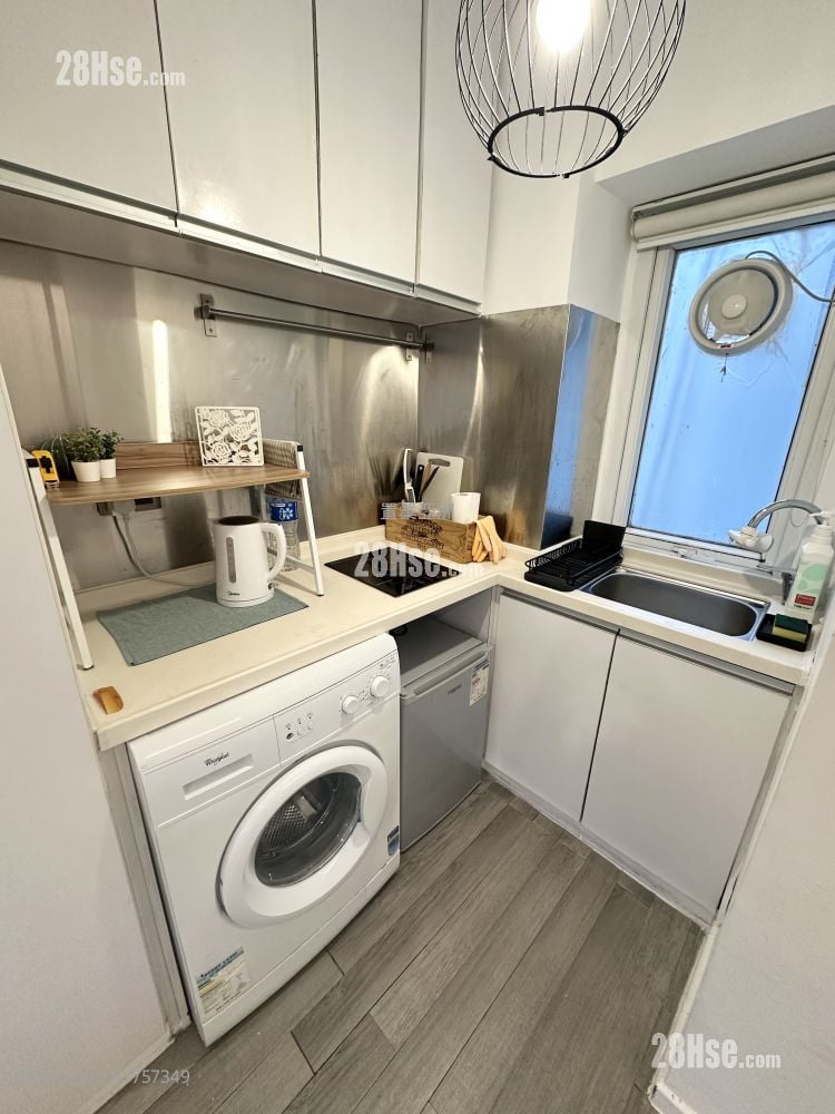 Wallock Mansion Rental Studio , 1 Bathroom 250 ft²