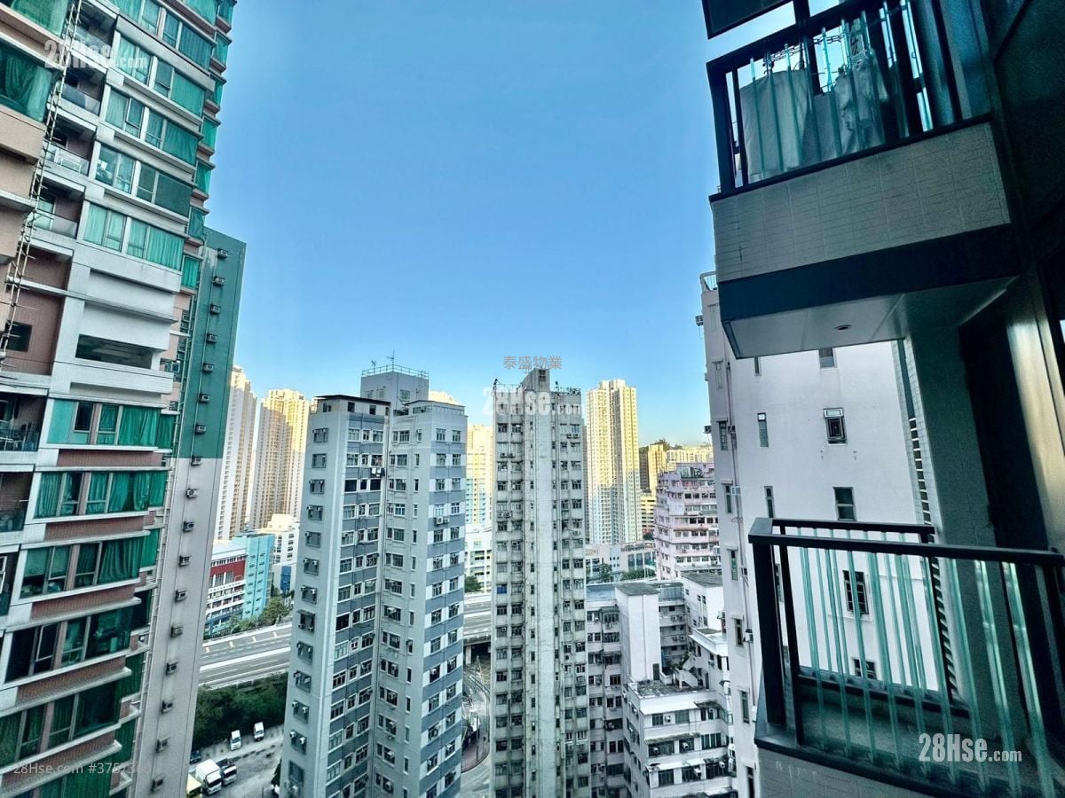 Monti Sell 1 Bedroom , 1 Bathroom 386 ft²