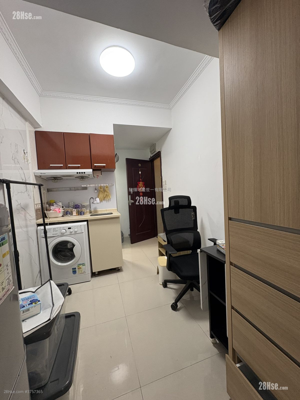 華豐大廈 租盤 1 房 , 1 浴室 160 平方呎