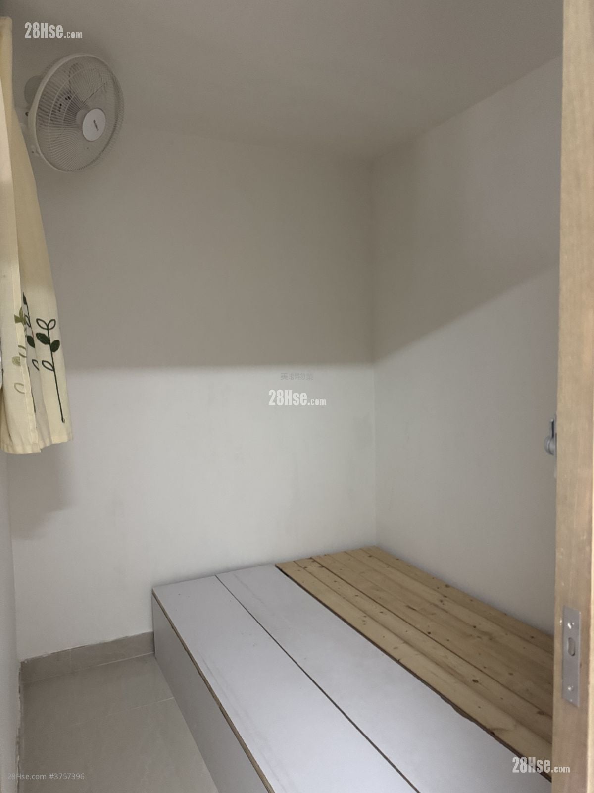 睡房 2: 祥華邨 售盤 3 房 , 1 浴室 423 平方呎