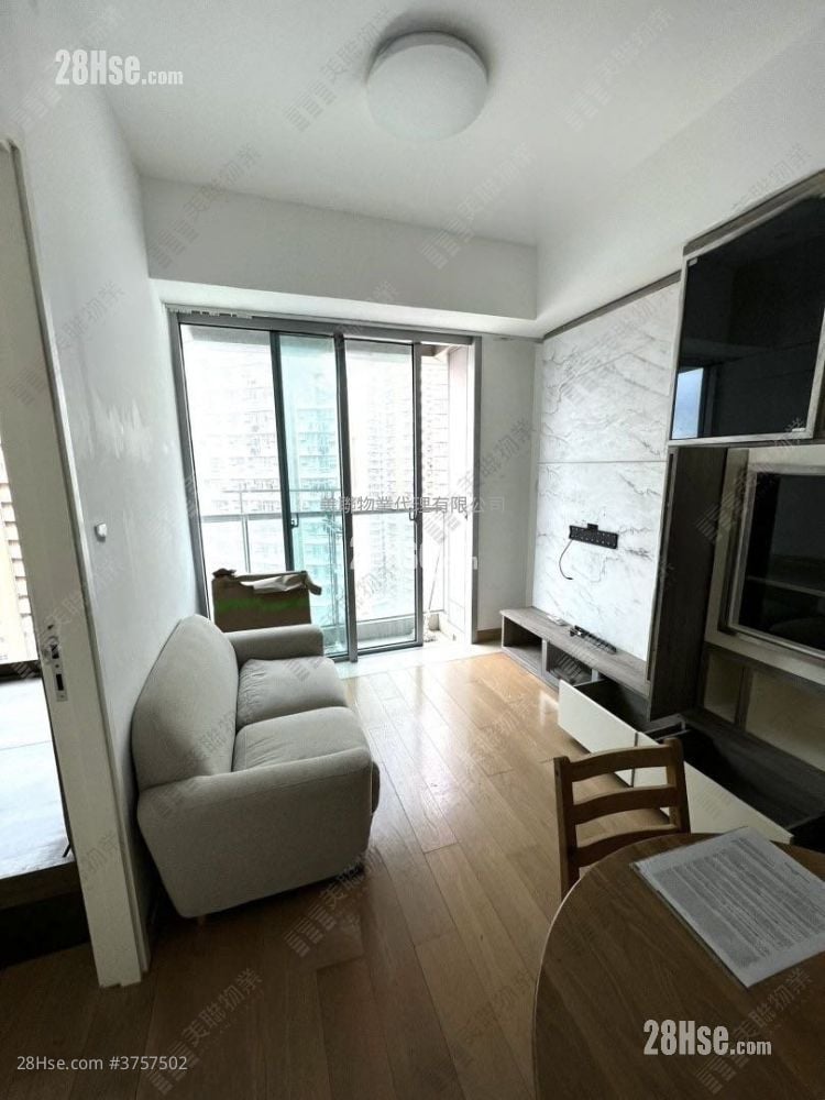 Savannah Sell 1 Bedroom , 1 Bathroom 312 ft²