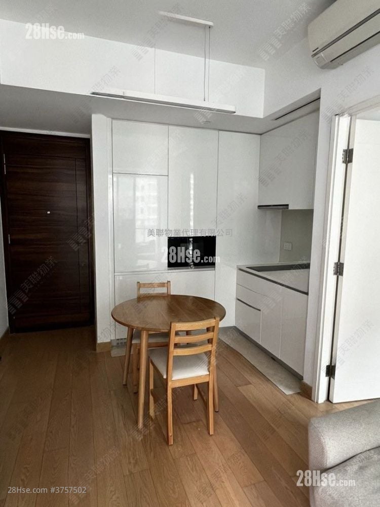 Savannah Sell 1 Bedroom , 1 Bathroom 312 ft²