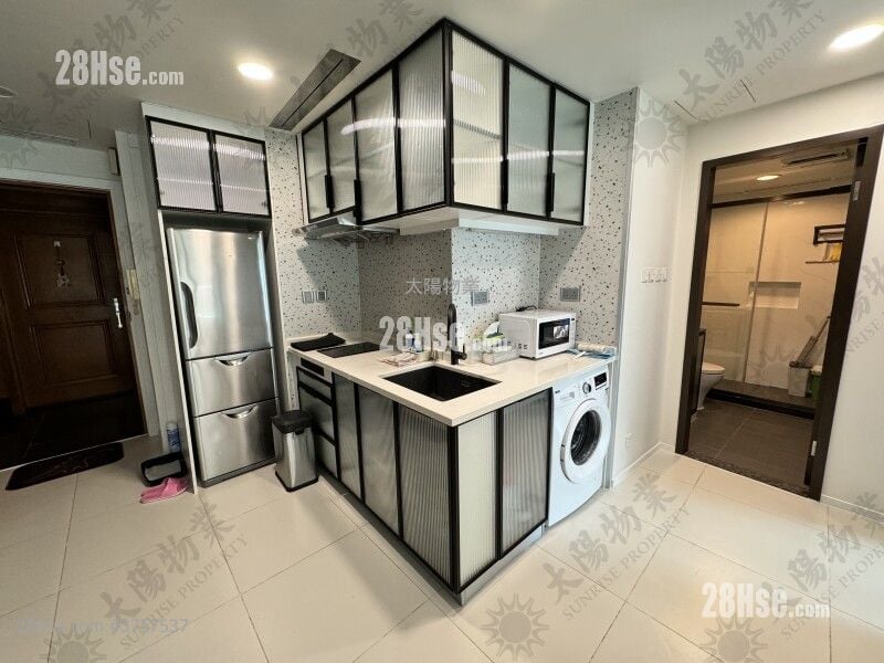 半岛豪庭 售盘 1 房 461 平方尺