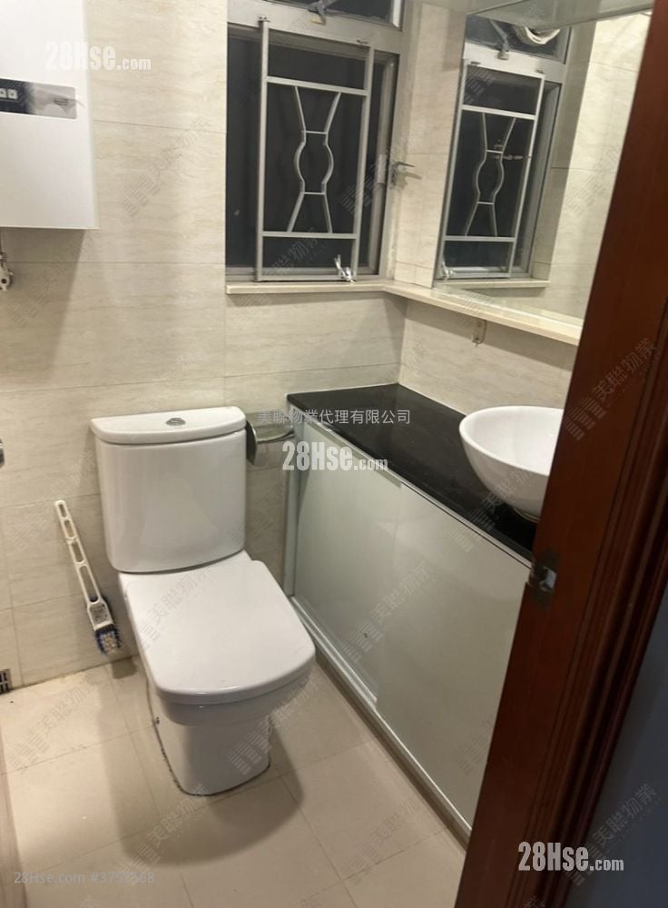 Beverly Garden Sell 3 Bedrooms , 1 Bathroom 592 ft²