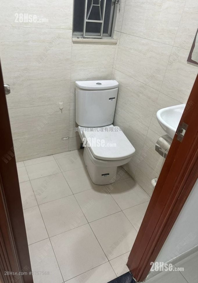 Beverly Garden Sell 3 Bedrooms , 1 Bathroom 592 ft²