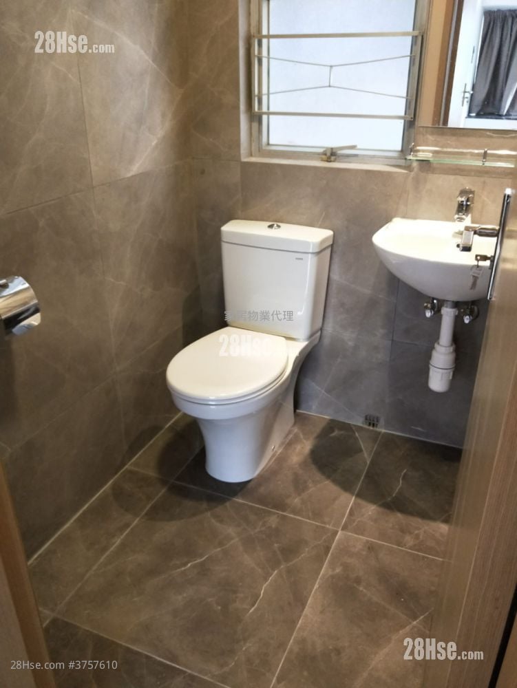 Provident Centre Sell 3 Bedrooms , 2 Bathrooms 703 ft²