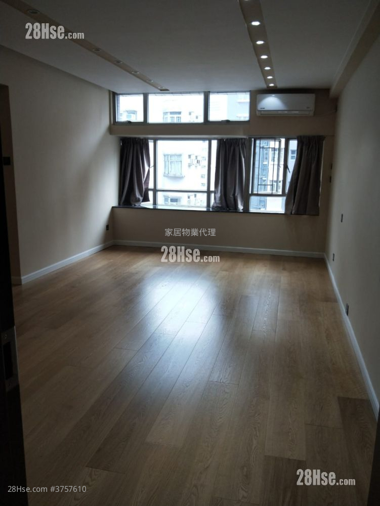 Provident Centre Sell 3 Bedrooms , 2 Bathrooms 703 ft²