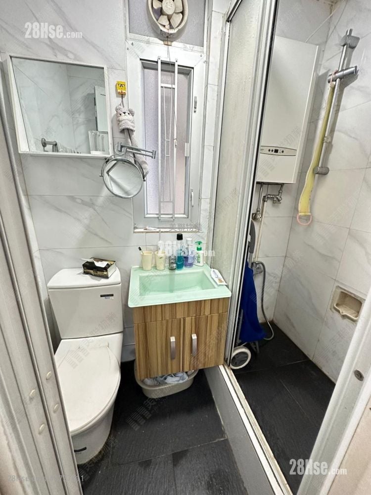 Garden Rivera Sell 2 Bedrooms , 1 Bathroom 269 ft²