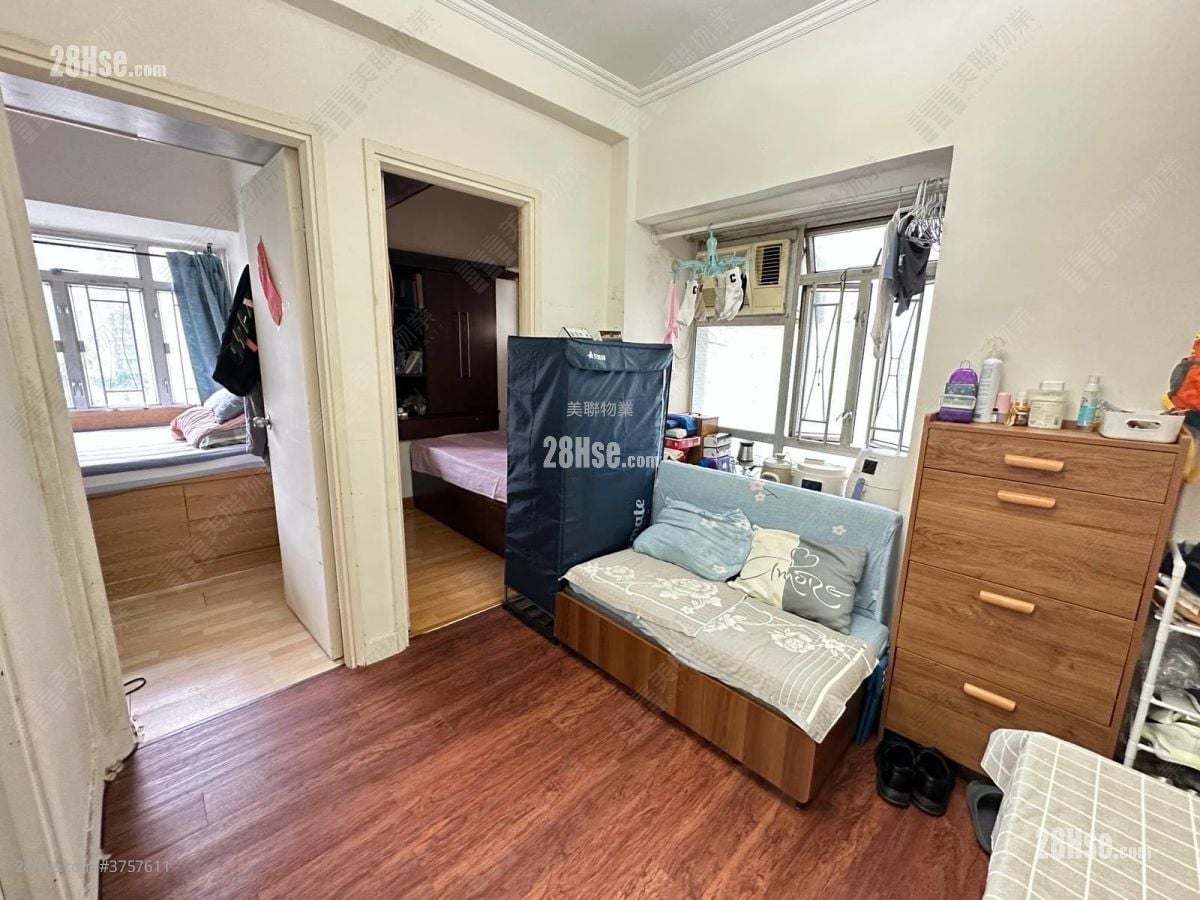 Garden Rivera Sell 2 Bedrooms , 1 Bathroom 269 ft²