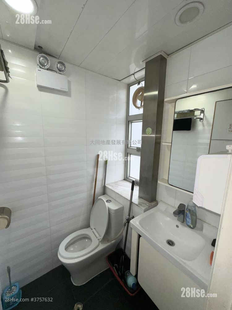 On Yip Commercial Building Rental 2 Bedrooms , 1 Toilet