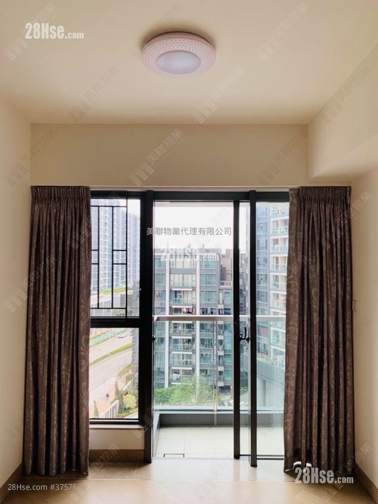 The Wings Sell 3 Bedrooms 689 ft²