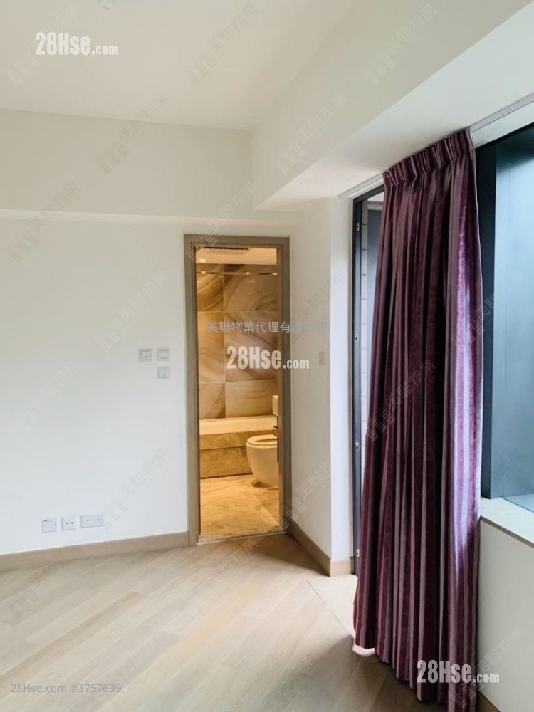 The Wings Sell 3 Bedrooms 689 ft²