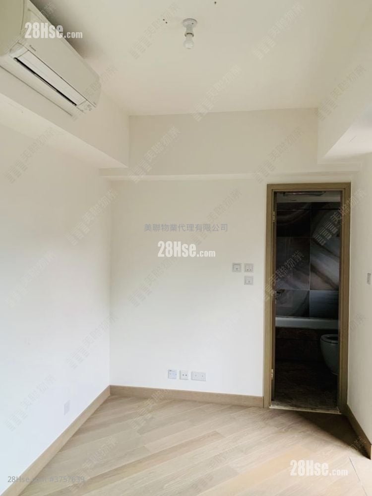 The Wings Sell 3 Bedrooms 689 ft²