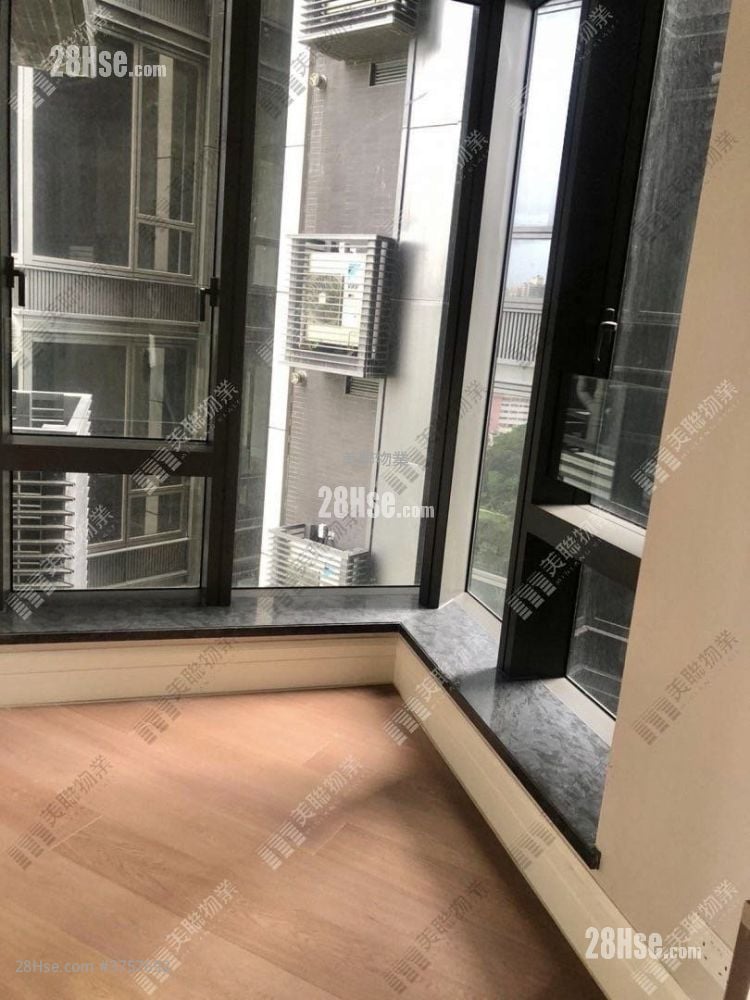 高尔夫御苑 售盘 3 房 960 平方尺