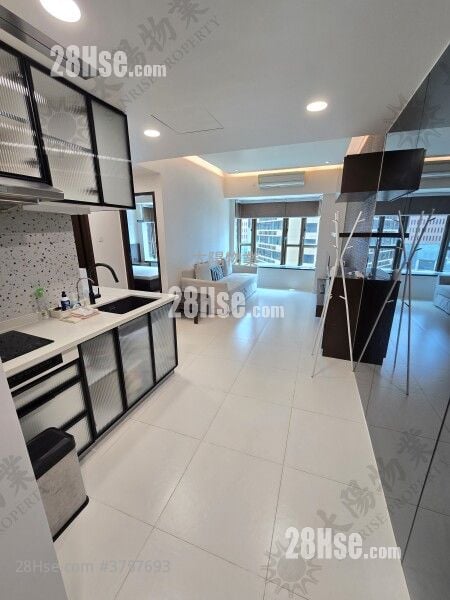 Royal Peninsula Sell 1 Bedroom 462 ft²