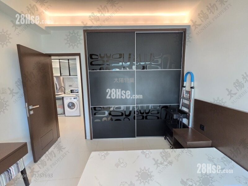 Royal Peninsula Sell 1 Bedroom 462 ft²