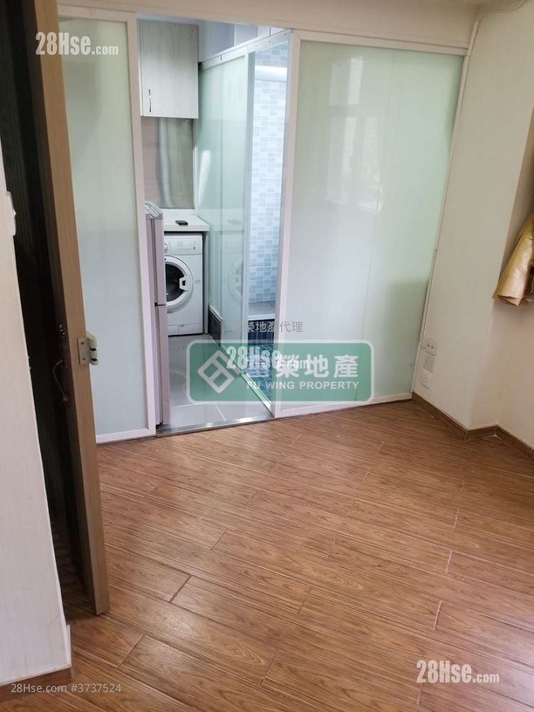 Pat Chun Mansion Sell 2 Bedrooms , 1 Bathroom 246 ft²